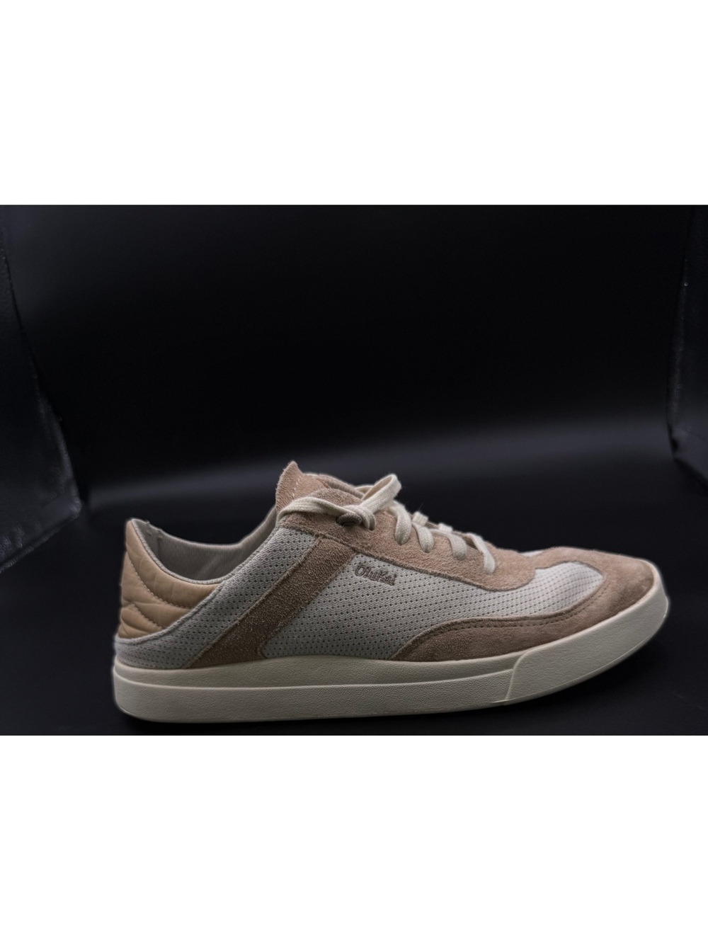 OluKai Kilea Women’s 9 Tan Suede Mesh Sneakers 20494-3420